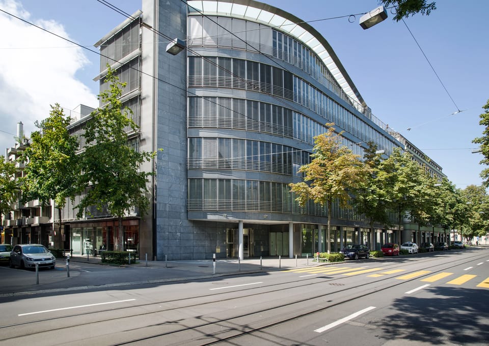 Ansicht vom Gebäude der Niederlassung der St.Galler Kantonalbank in Zürich