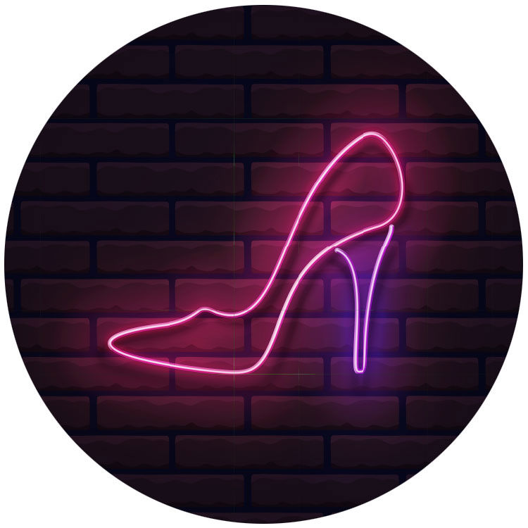Rotes Neonschild eines High Heels - Sparmethode GNTM in der Spar-App HäschCash