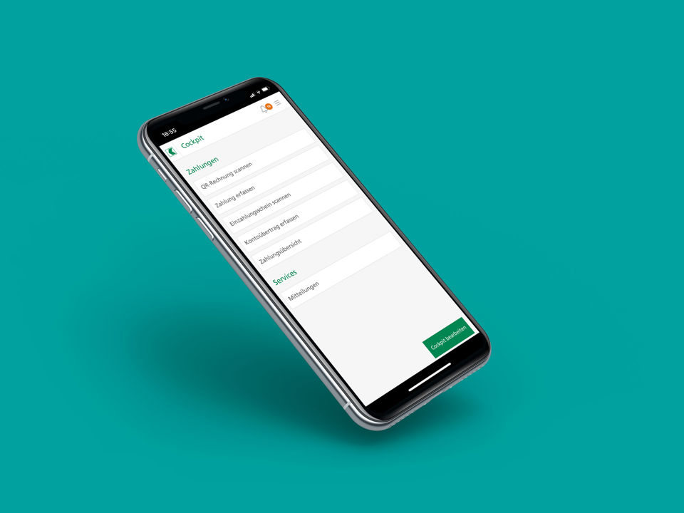 Smartphone mit geöffneter Mobile Banking App der St.Galler Kantonalbank